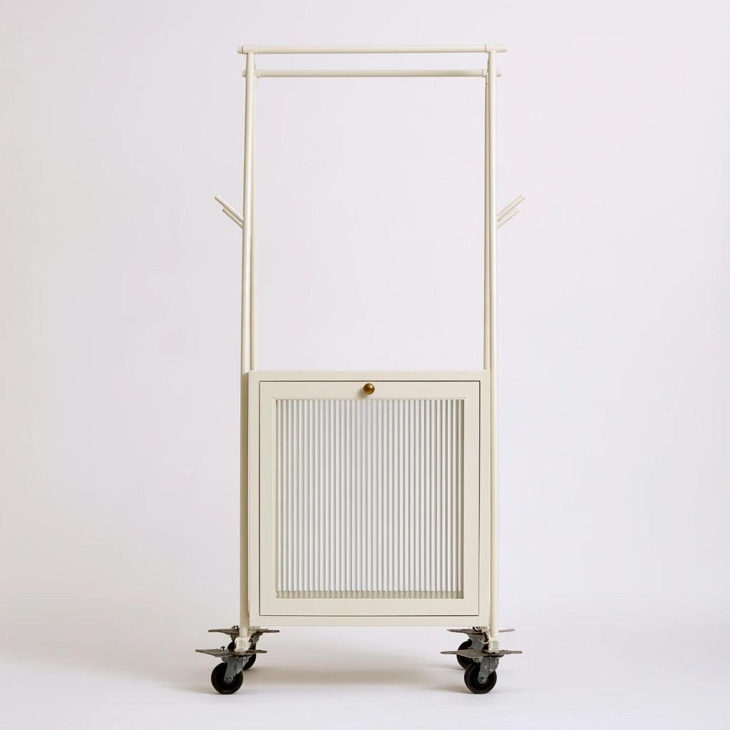 Portant mobile sur roulettes en métal, coloris blanc cassé
