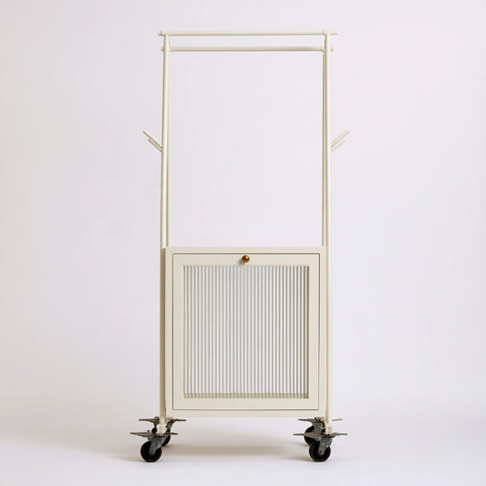 Portant mobile sur roulettes en métal, coloris blanc cassé